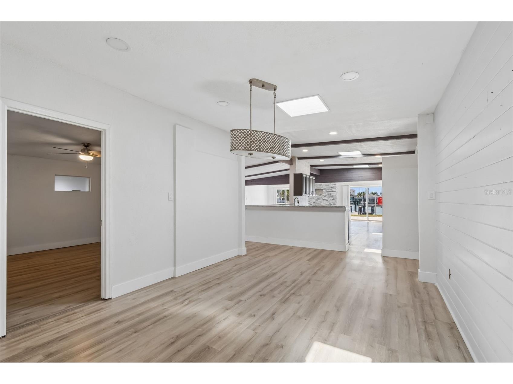 16108 5th Street E Redington Beach FL 33708 TB8487331 image6