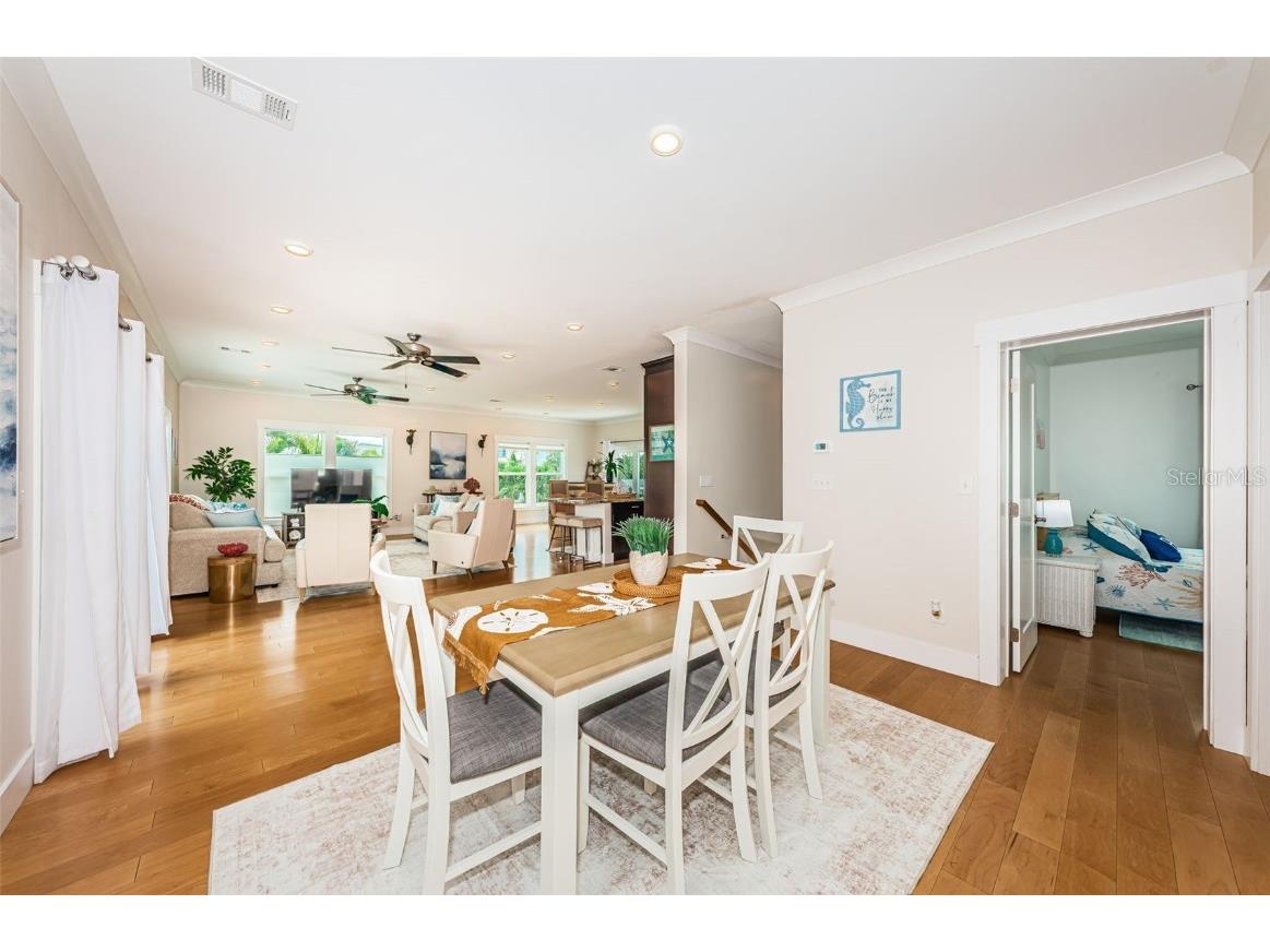 16109 3rd Street E Redington Beach FL 33708 TB8423969 image12