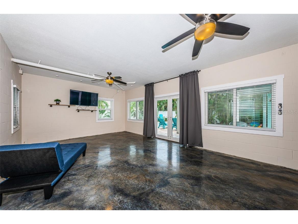 16109 3rd Street E Redington Beach FL 33708 TB8423969 image19