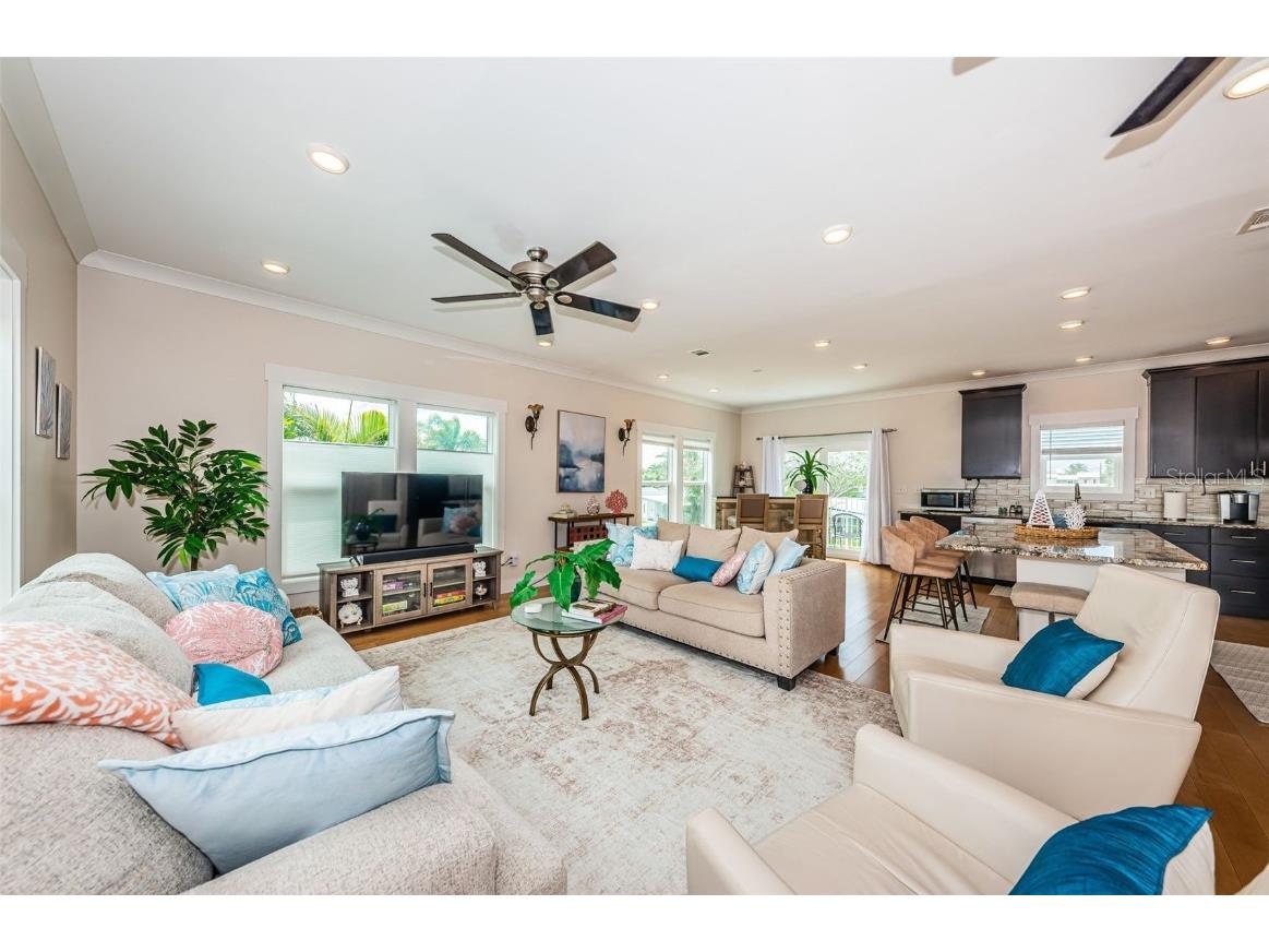 16109 3rd Street E Redington Beach FL 33708 TB8423969 image3