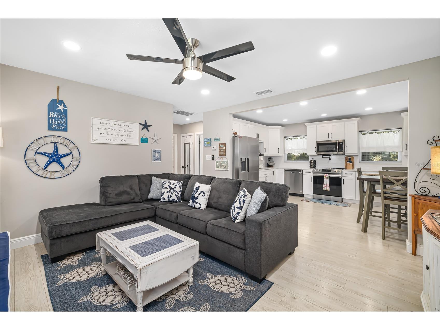 1611 27th Street W Bradenton FL 34205 A4698318 image19