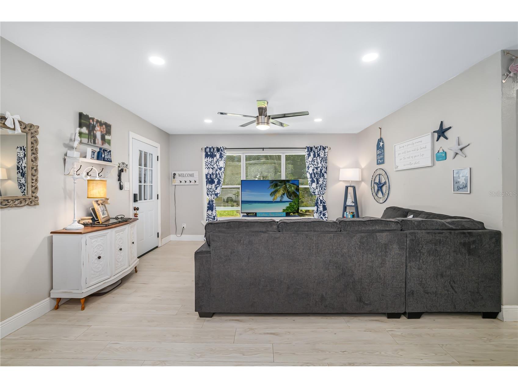 1611 27th Street W Bradenton FL 34205 A4698318 image23