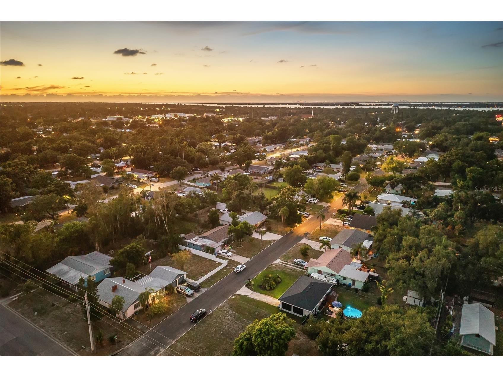 1611 27th Street W Bradenton FL 34205 A4698318 image26