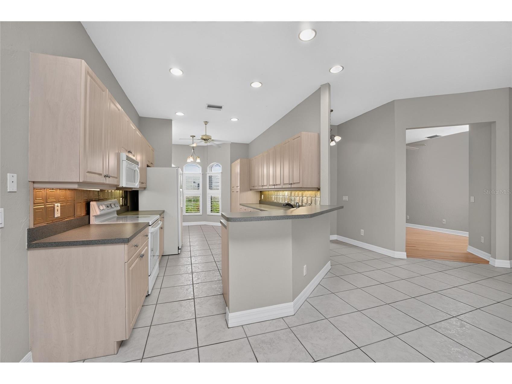 1611 Atares Drive #UNIT 111 Punta Gorda FL 33950 C7528506 image5