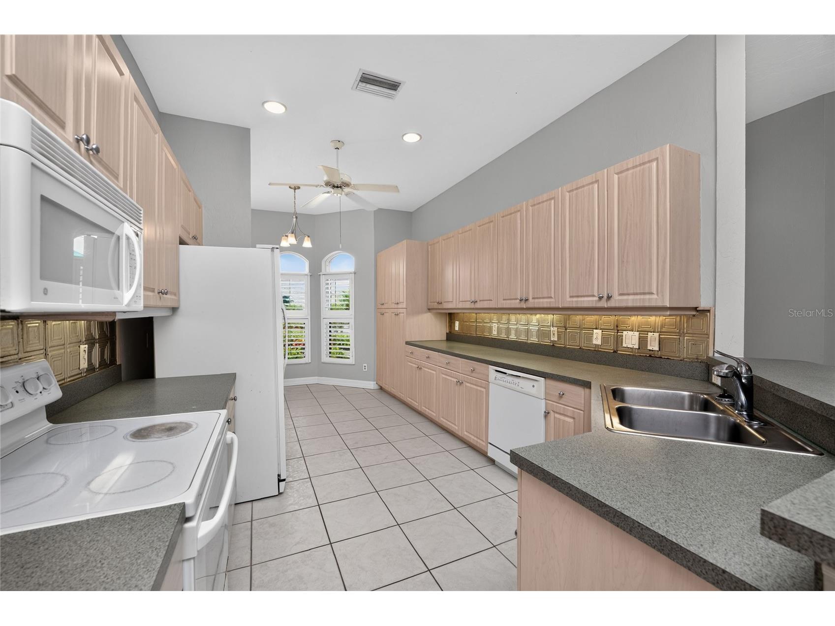 1611 Atares Drive #UNIT 111 Punta Gorda FL 33950 C7528506 image6