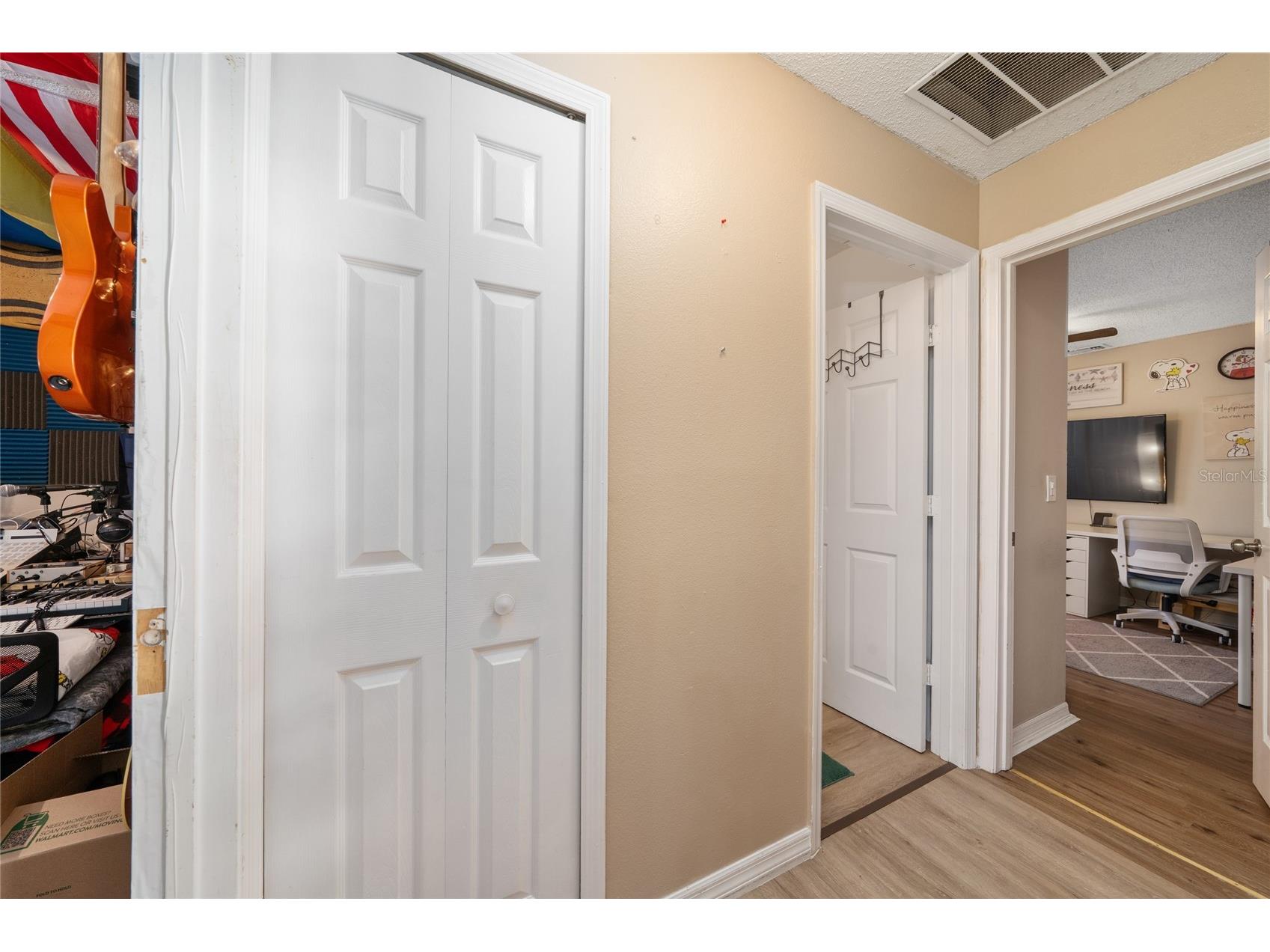 1611 Bridgeview Circle Orlando FL 32824 O6413966 image18