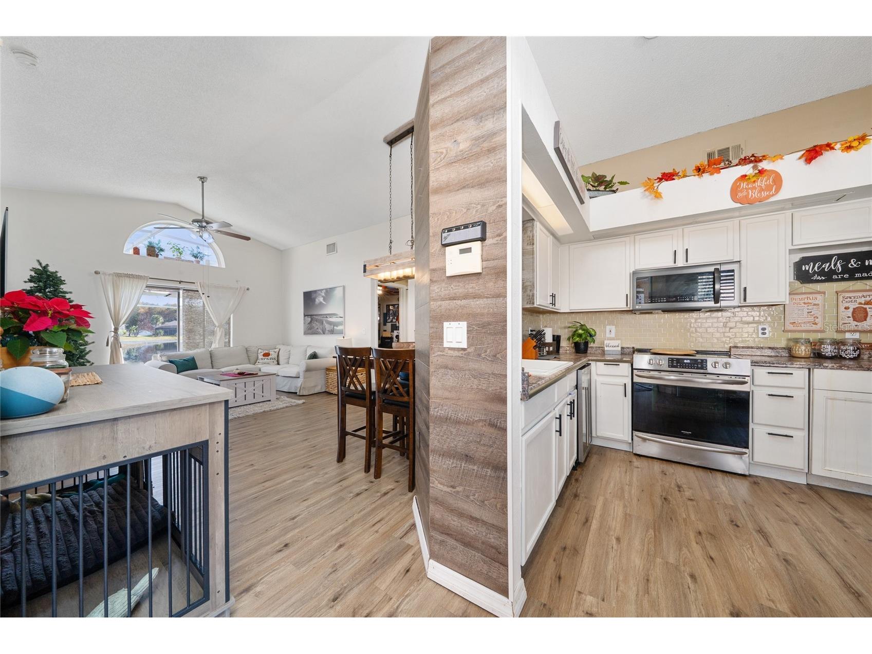 1611 Bridgeview Circle Orlando FL 32824 O6413966 image8