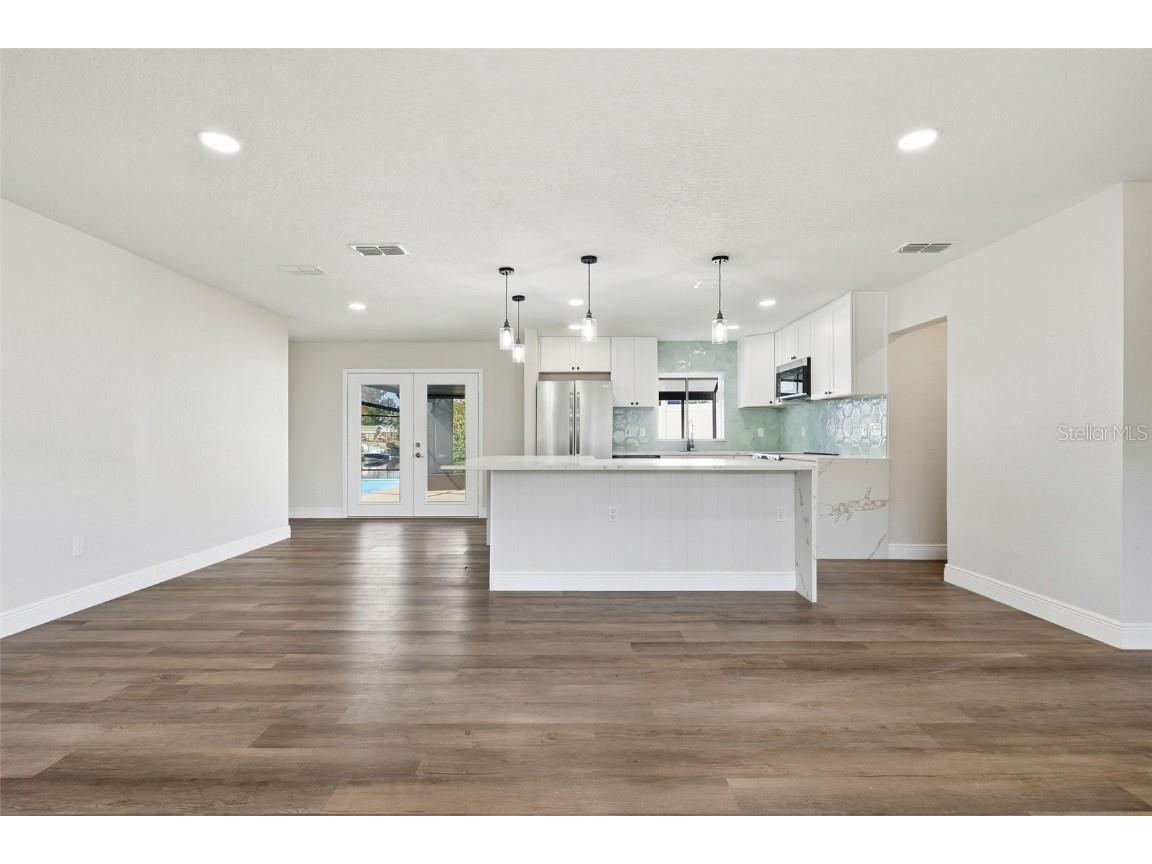 1611 Canal Court Tavares FL 32778 - LAKE EUSTIS G5105084 image11