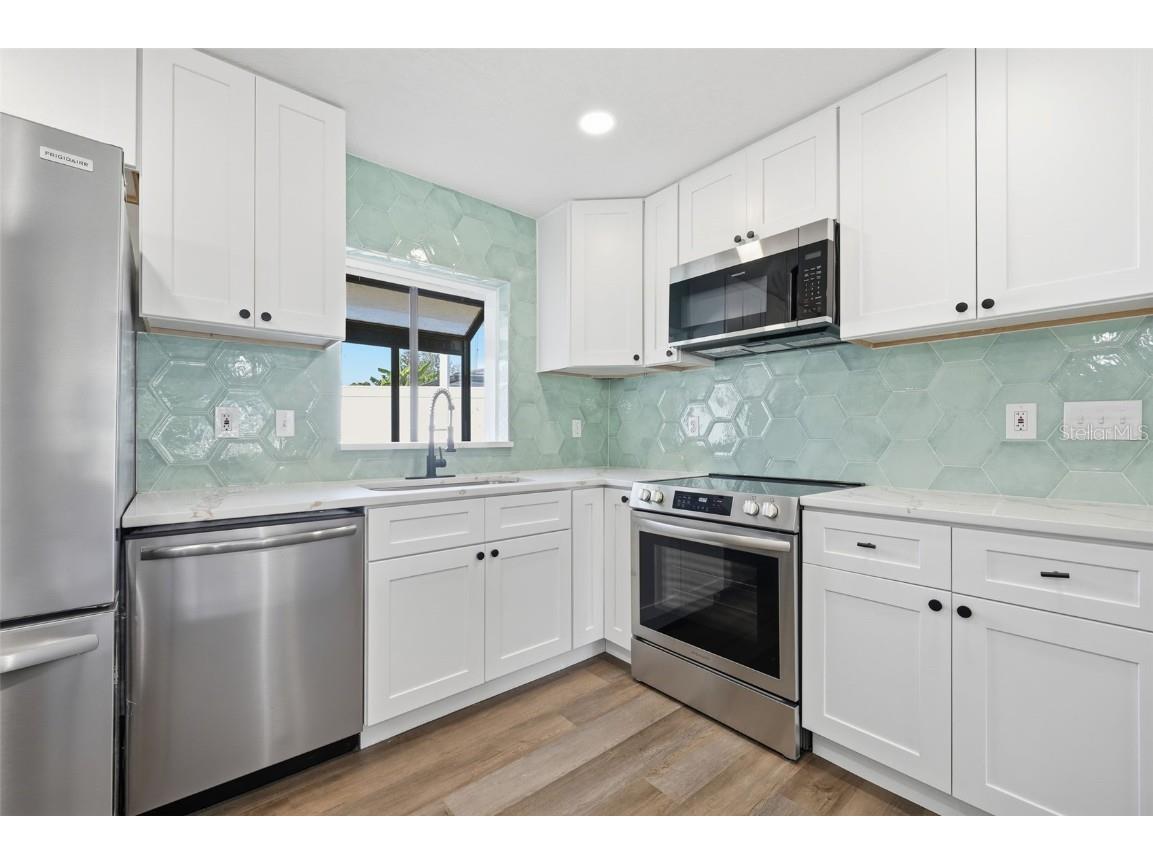 1611 Canal Court Tavares FL 32778 - LAKE EUSTIS G5105084 image14