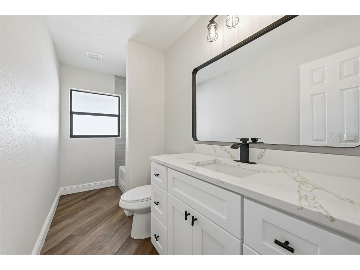 1611 Canal Court Tavares FL 32778 - LAKE EUSTIS G5105084 image24