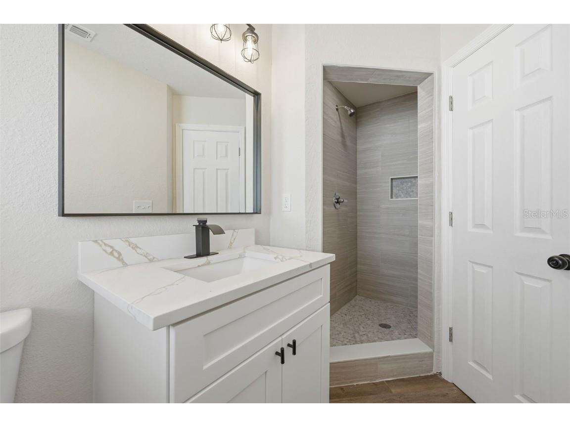 1611 Canal Court Tavares FL 32778 - LAKE EUSTIS G5105084 image32