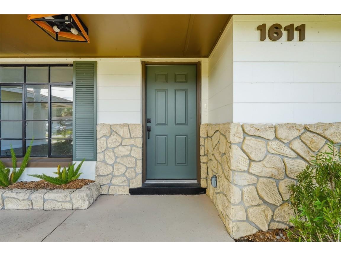 1611 Canal Court Tavares FL 32778 - LAKE EUSTIS G5105084 image6