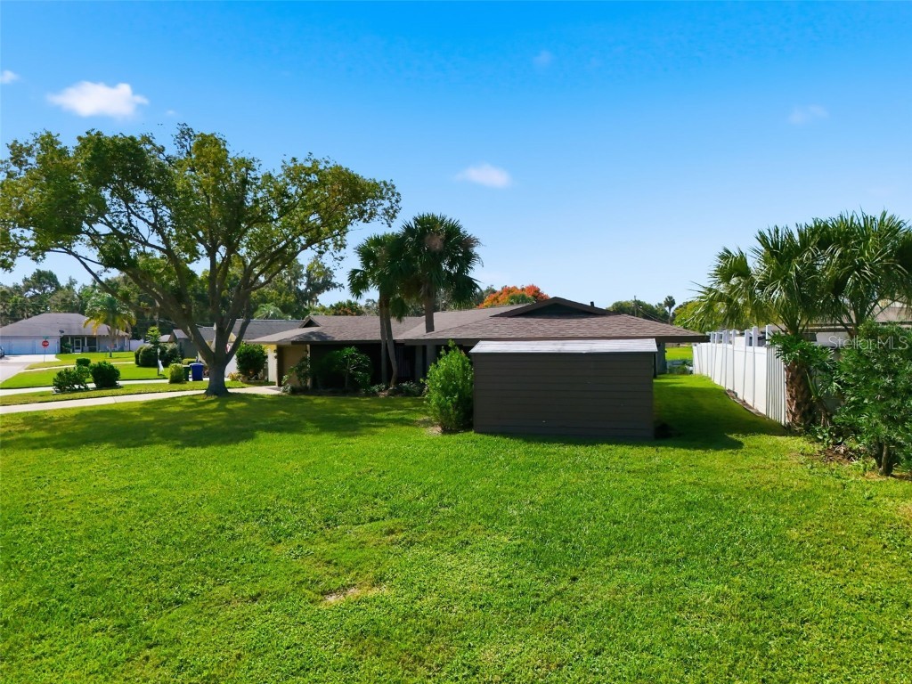 1611 Canal Court Tavares FL 32778 - LAKE EUSTIS G5105084 image62