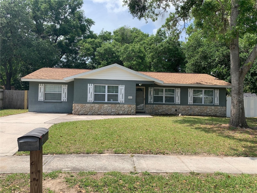 1611 Cedar Drive Plant City FL 33563 U8230594 image1