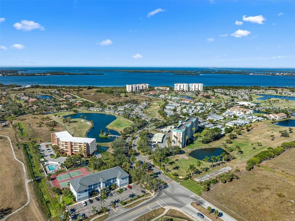 1611 Fairway Oaks Drive Palmetto FL 34221 A4677060 image38