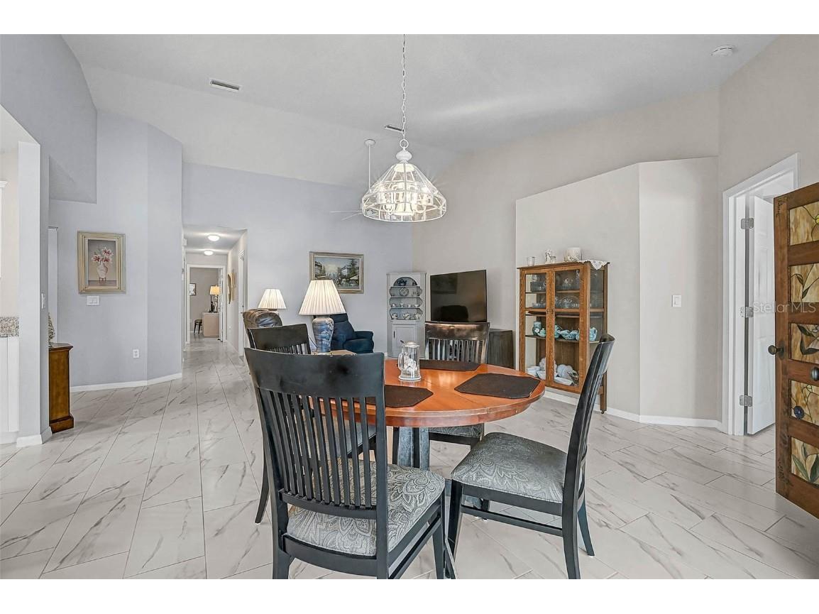 1611 Fairway Oaks Drive Palmetto FL 34221 A4677060 image7