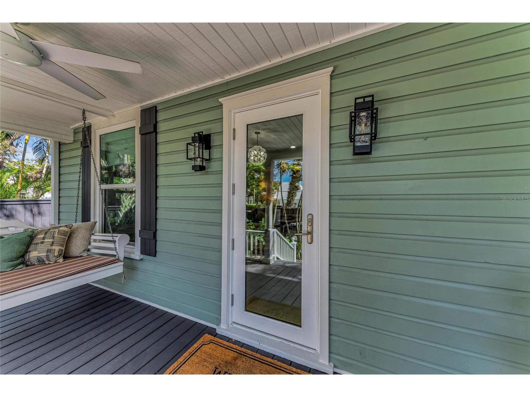 1611 Hyde Park Street Sarasota FL 34239 A4683619 image11