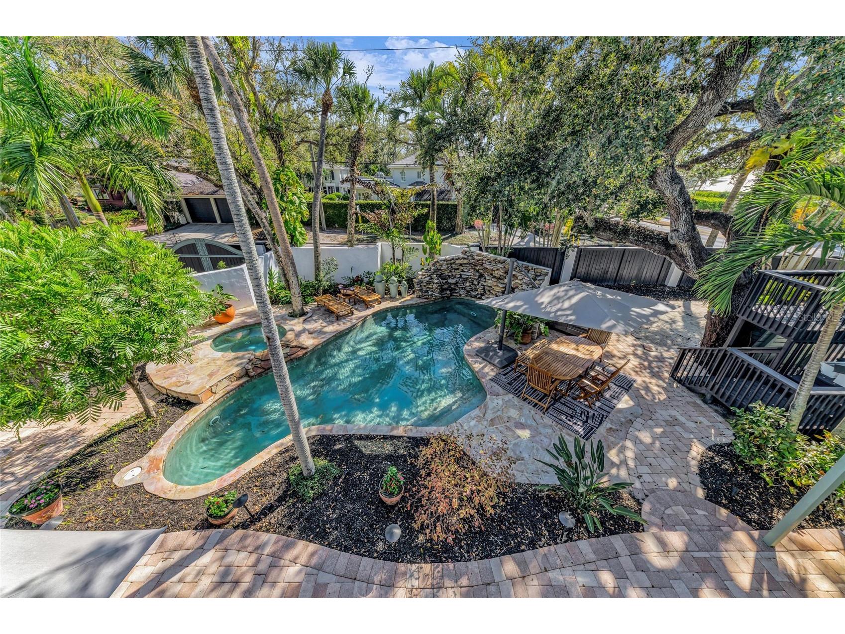 1611 Hyde Park Street Sarasota FL 34239 A4683619 image30