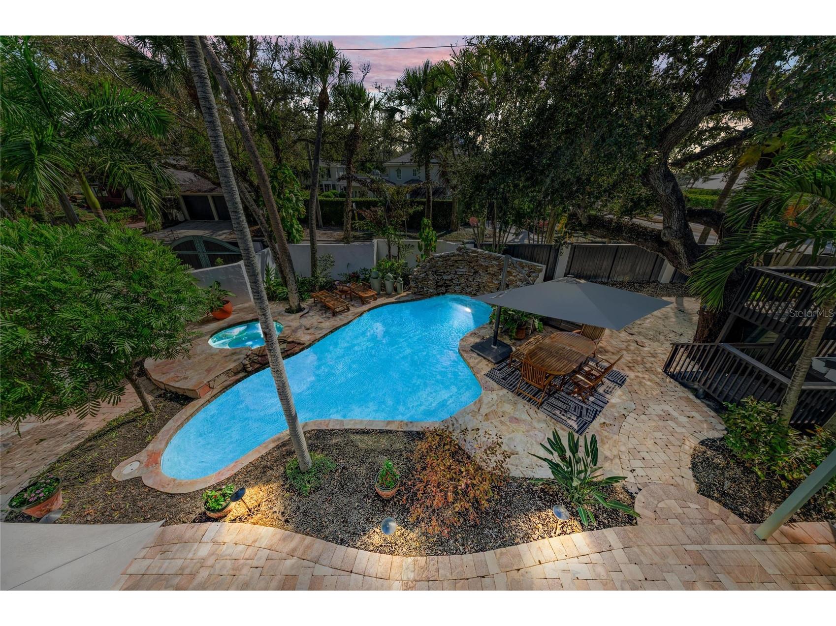 1611 Hyde Park Street Sarasota FL 34239 A4683619 image31