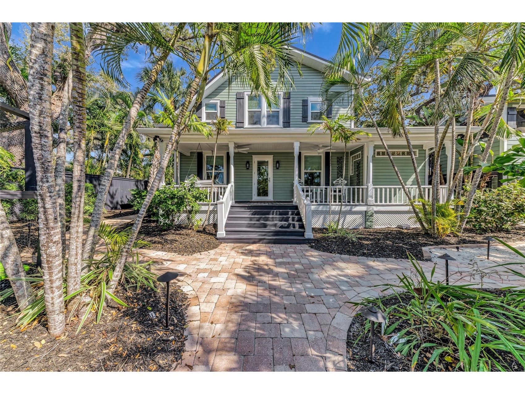 1611 Hyde Park Street Sarasota FL 34239 A4683619 image4