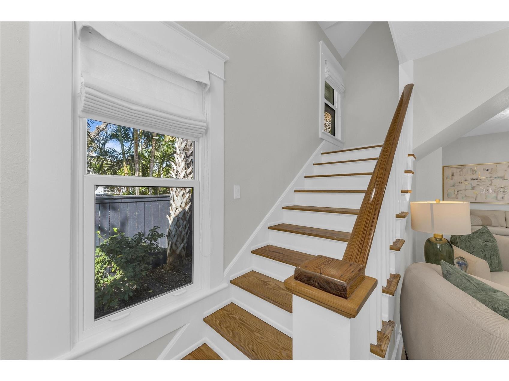 1611 Hyde Park Street Sarasota FL 34239 A4683619 image47