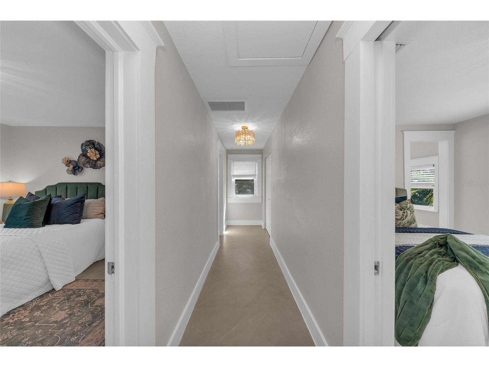 1611 Hyde Park Street Sarasota FL 34239 A4683619 image48