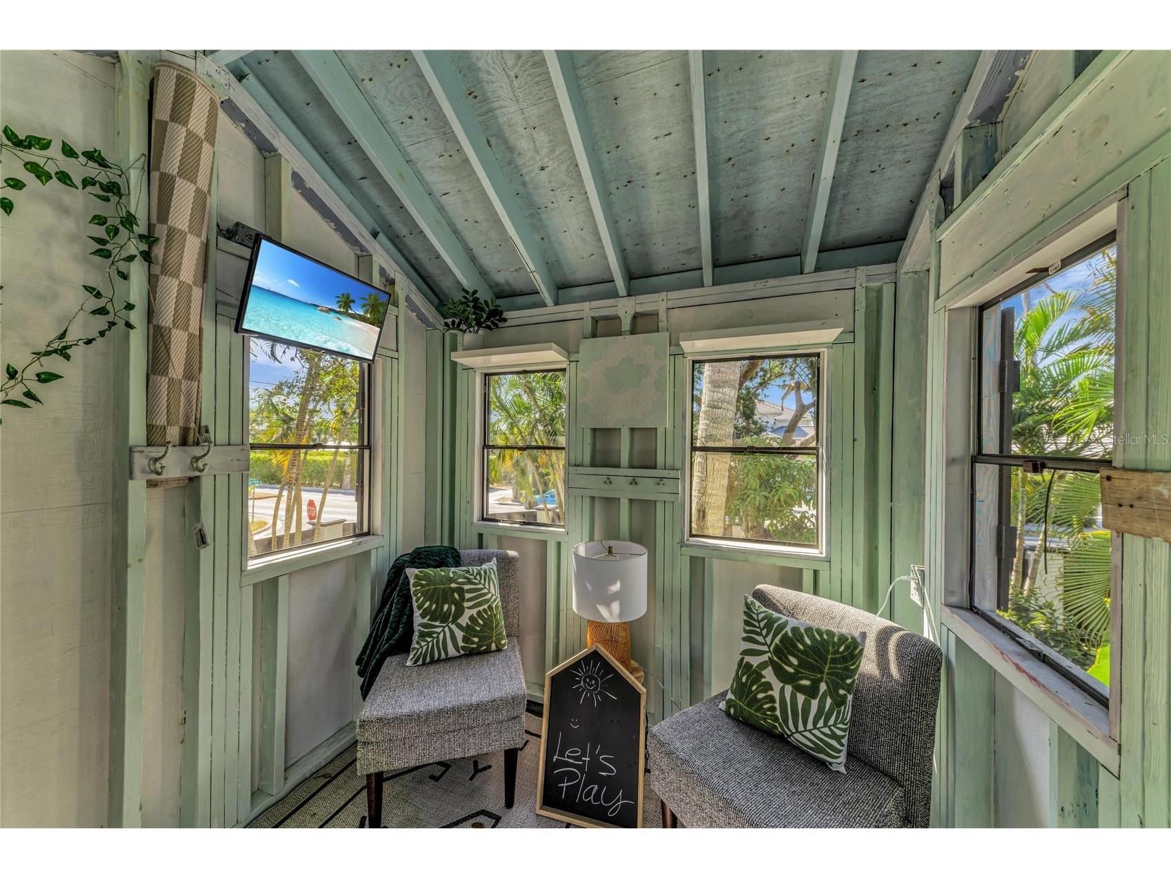 1611 Hyde Park Street Sarasota FL 34239 A4683619 image63