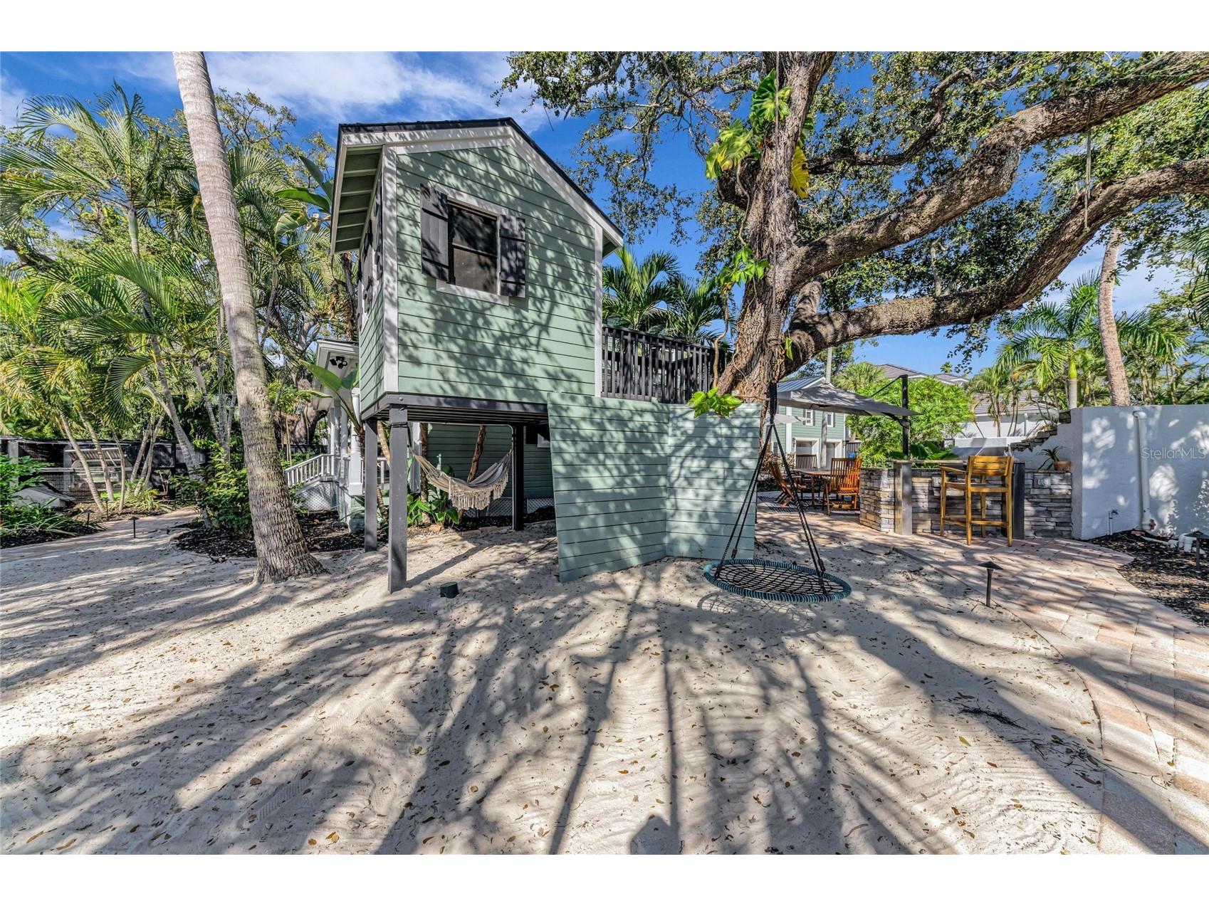1611 Hyde Park Street Sarasota FL 34239 A4683619 image65