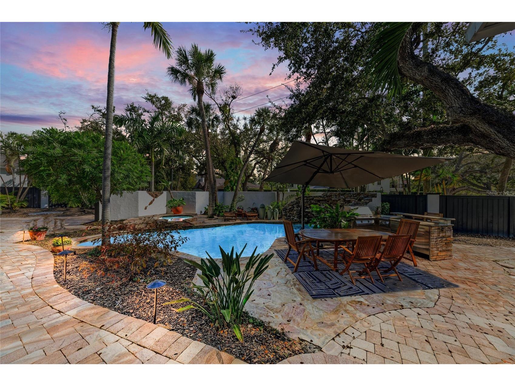 1611 Hyde Park Street Sarasota FL 34239 A4683619 image69