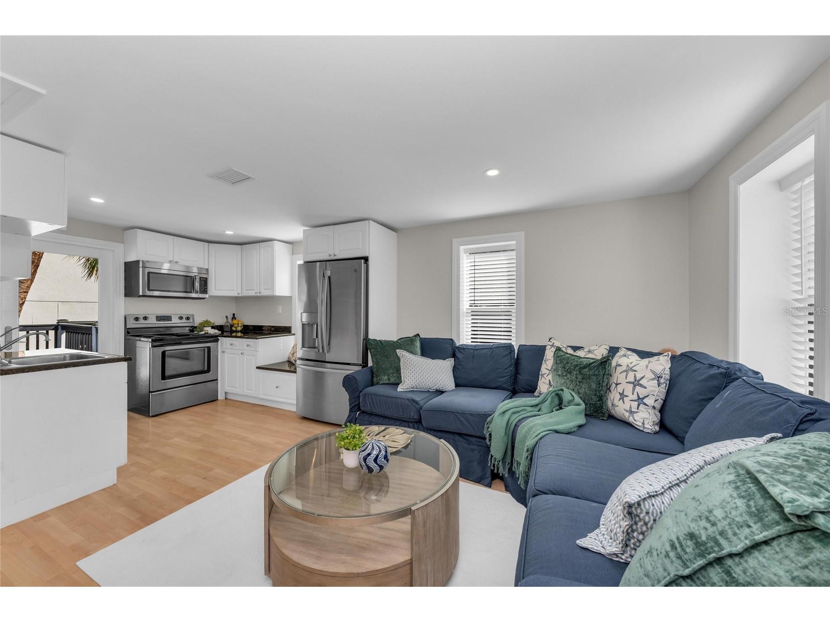 1611 Hyde Park Street Sarasota FL 34239 A4683619 image82
