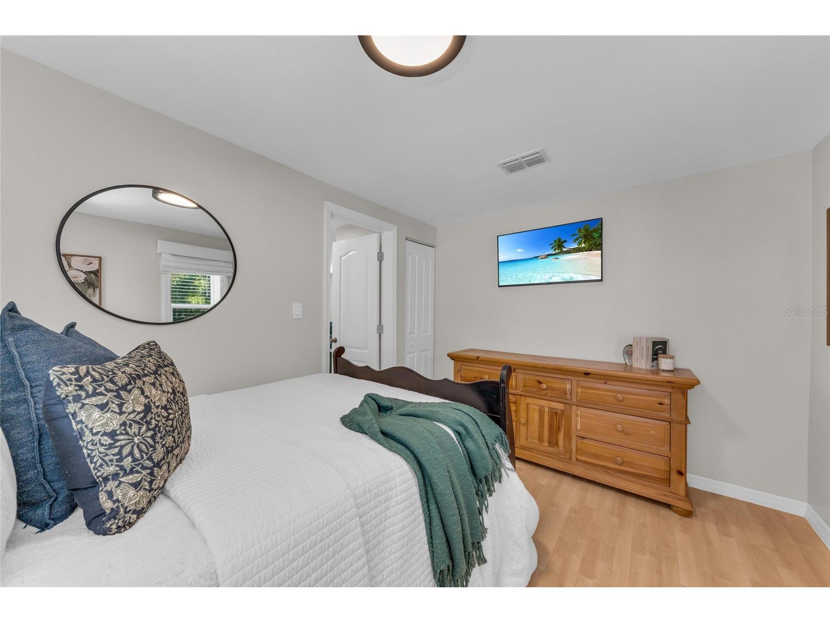 1611 Hyde Park Street Sarasota FL 34239 A4683619 image84