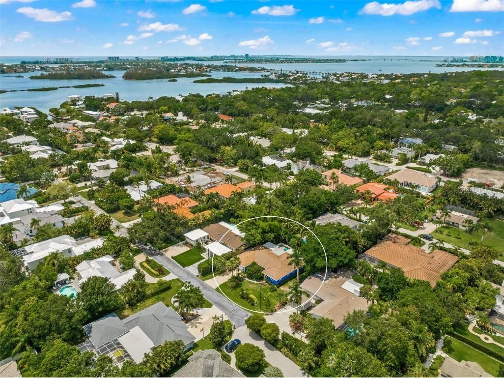 1611 Pine Bay Drive Sarasota FL 34231 A4578077 image1