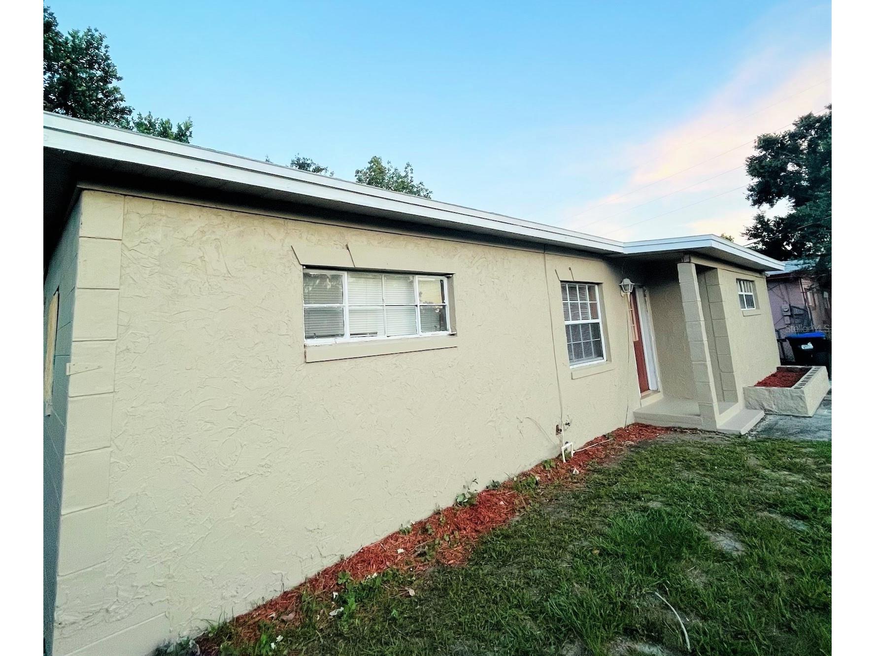 1611 Pontiac Court Orlando FL 32808 O6407081 image1