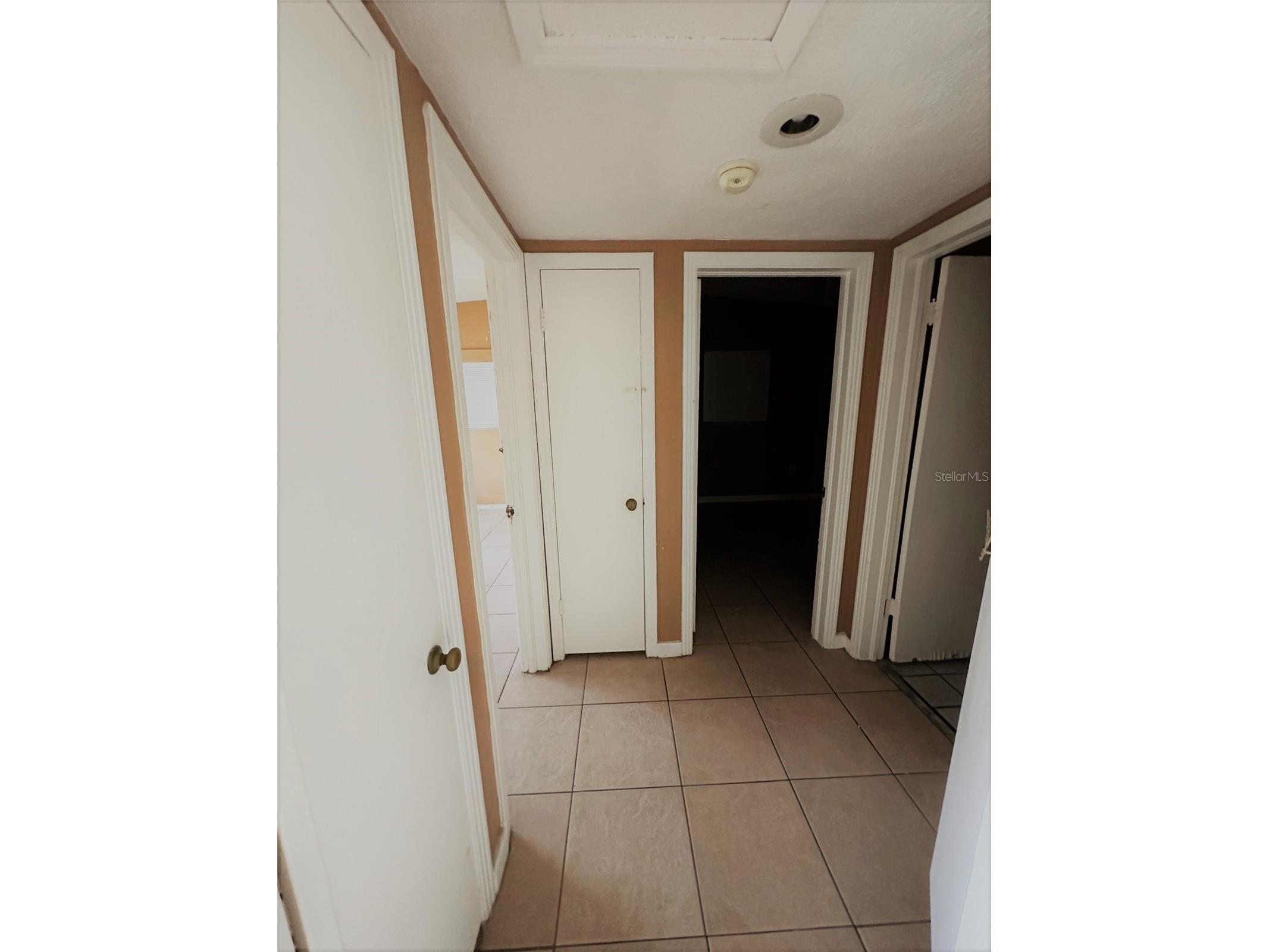 1611 Pontiac Court Orlando FL 32808 O6407081 image9