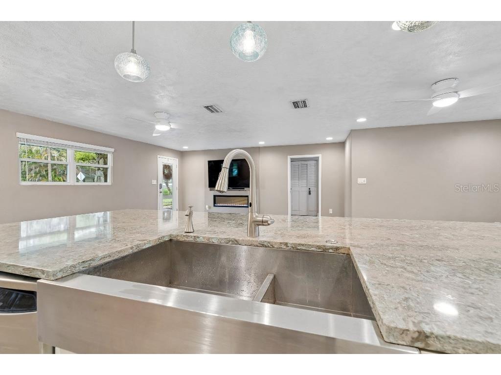 1611 Sunnyhills Drive Brandon FL 33510 TB8484590 image12