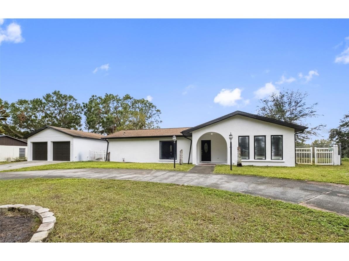 16110 N 15th Street Lutz FL 33549 - LAKE SINCLAIR TB8325657 image1