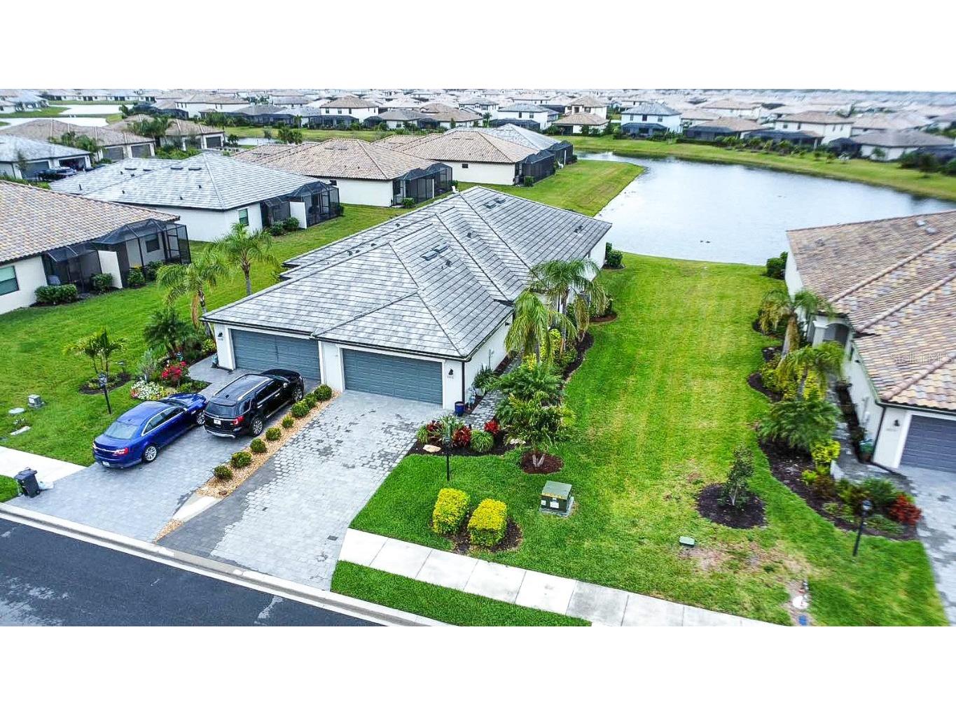 16111 Sunny Day Drive Bradenton FL 34211 A4643471 image1