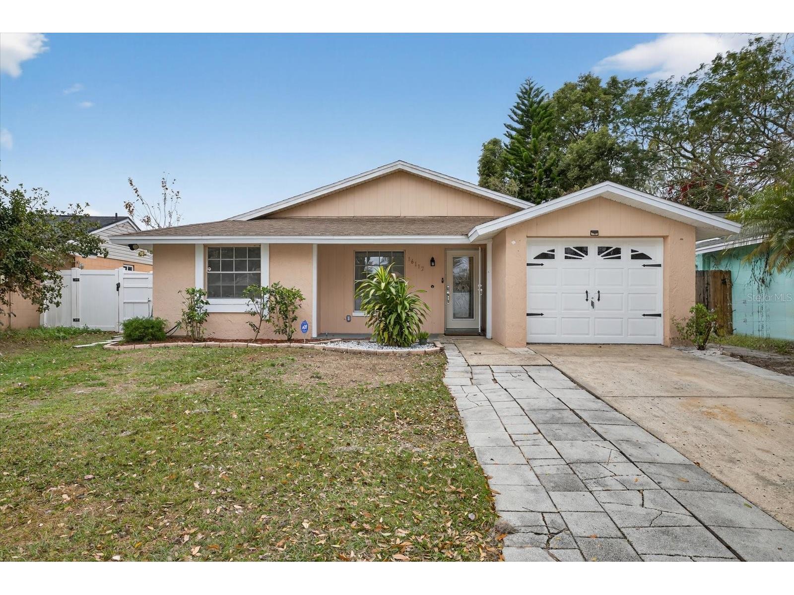 16112 Foxfire Drive Tampa FL 33618 TB8474003 image1