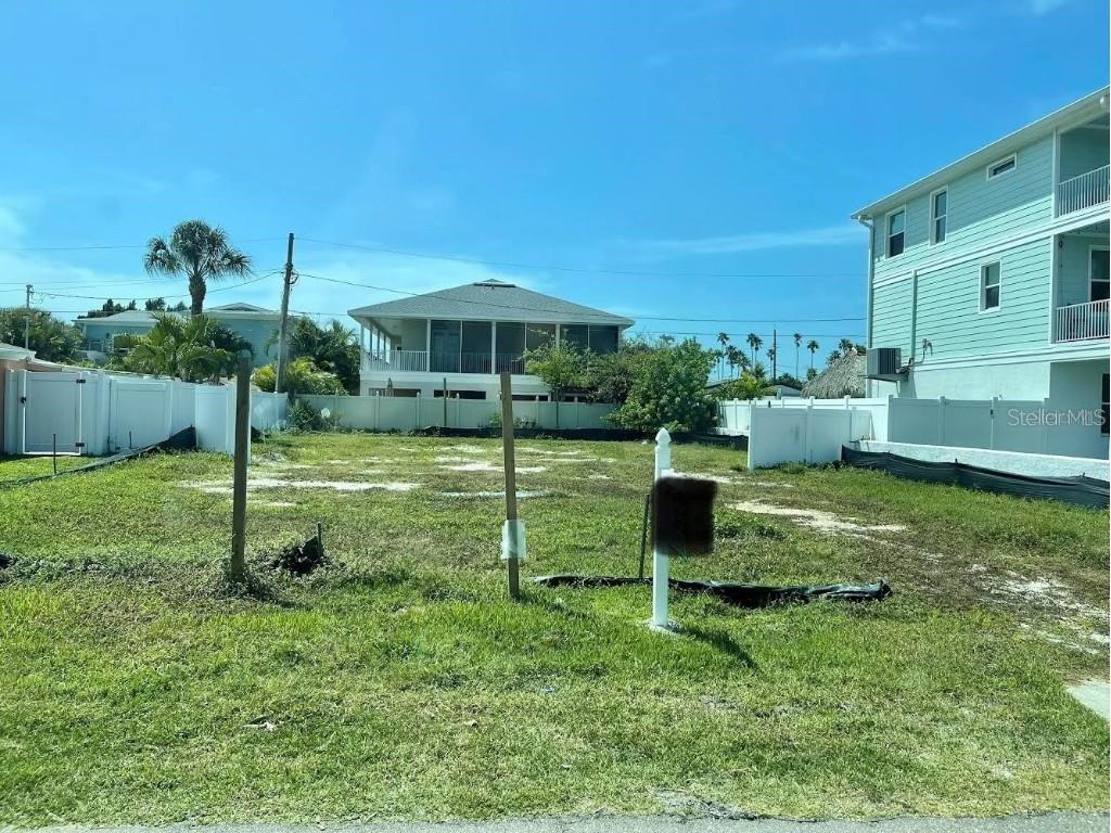 16112 Redington Drive Redington Beach FL 33708 W7854967 image1