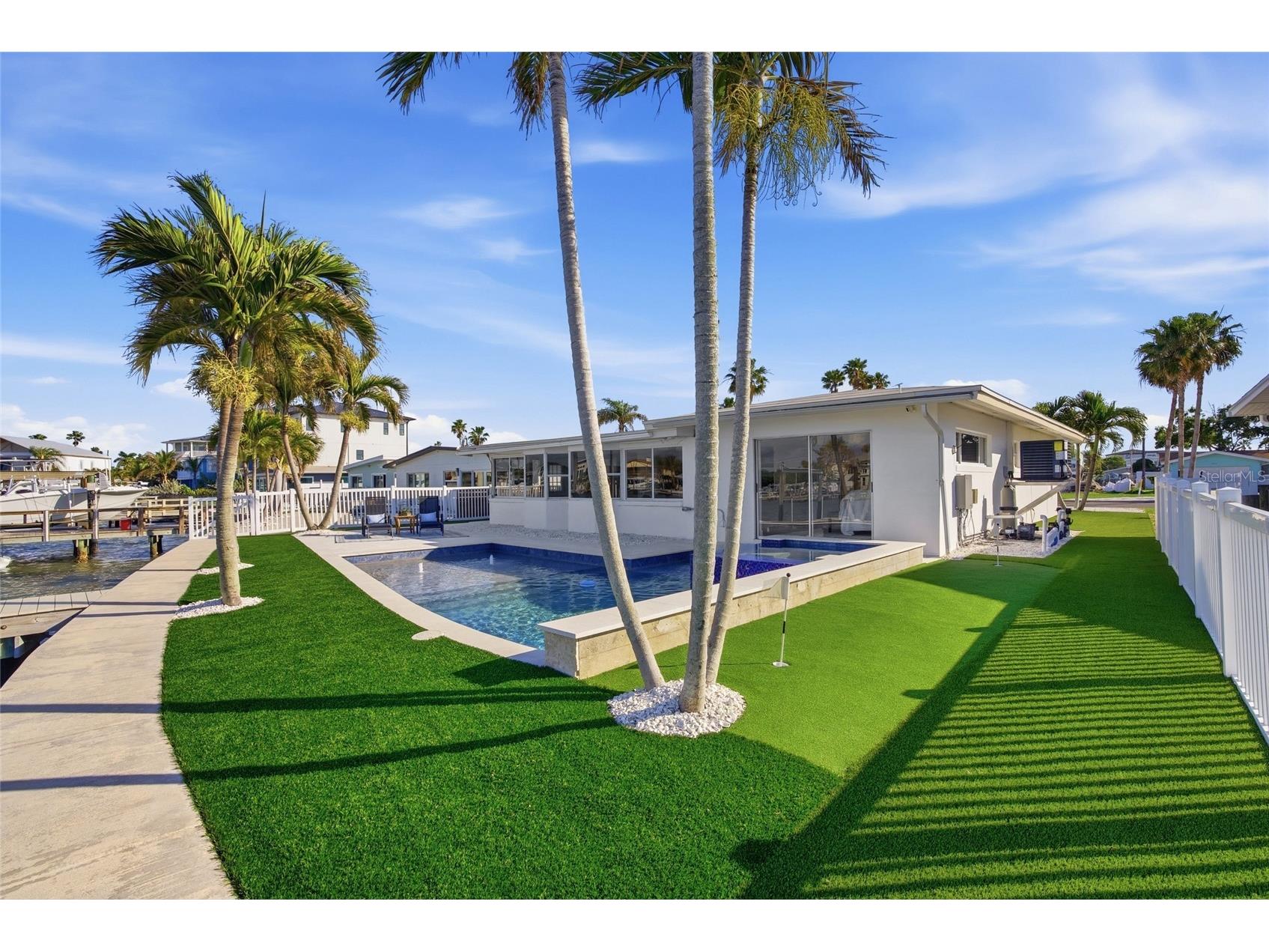 16113 5th Street E Redington Beach FL 33708 - BOCA CIEGA BAY TB8490844 image3