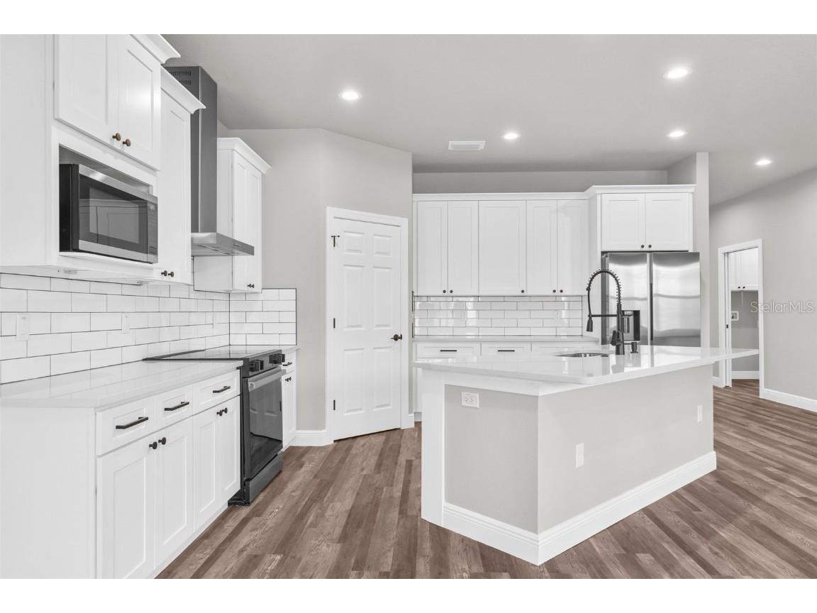 16113 Penn State Road Weeki Wachee FL 34614 W7877114 image11