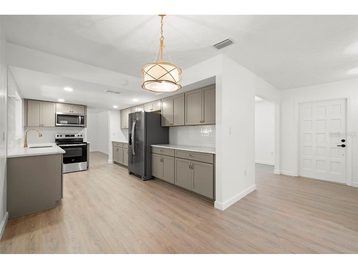 16113 Tampa Street Lutz FL 33548 TB8447333 image14