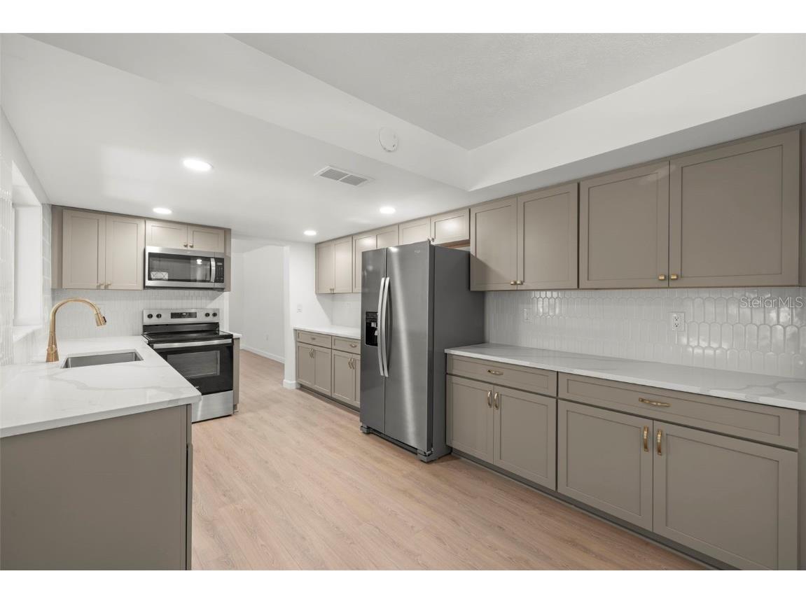 16113 Tampa Street Lutz FL 33548 TB8447333 image15