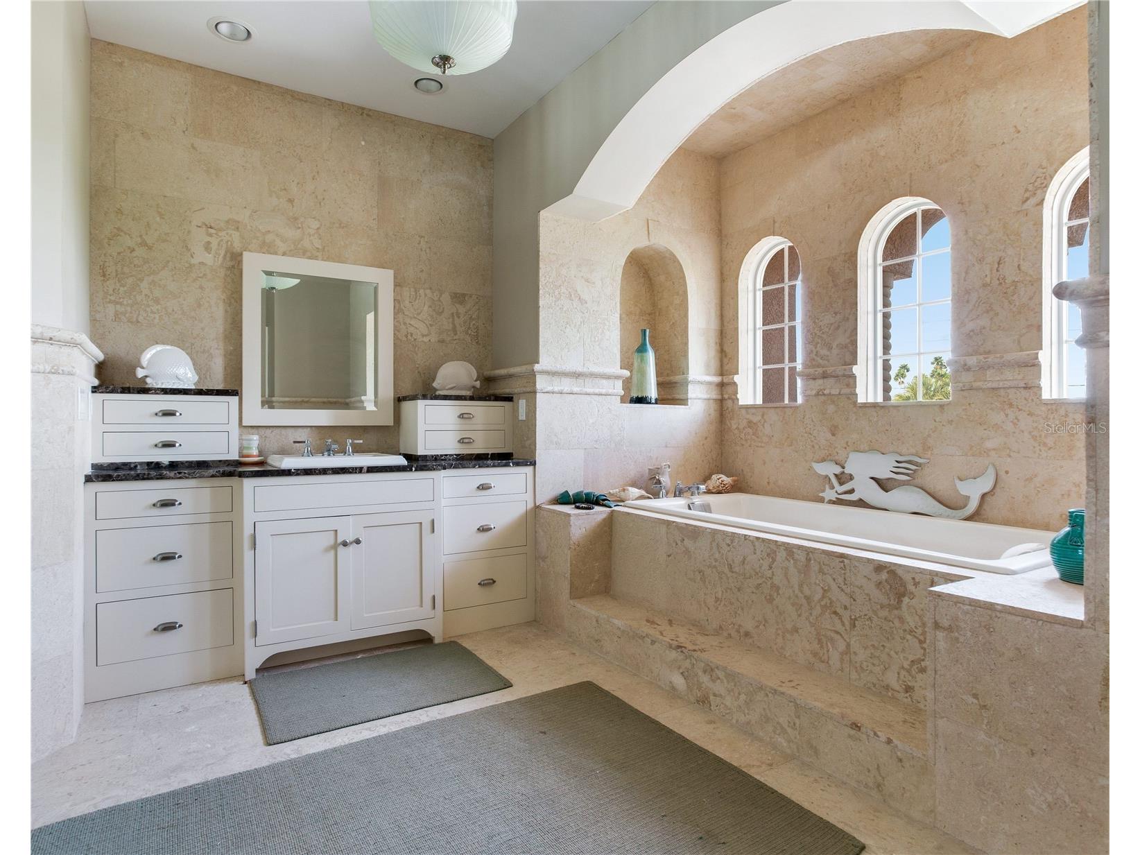 16116 Gulf Boulevard Redington Beach FL 33708 TB8462168 image25