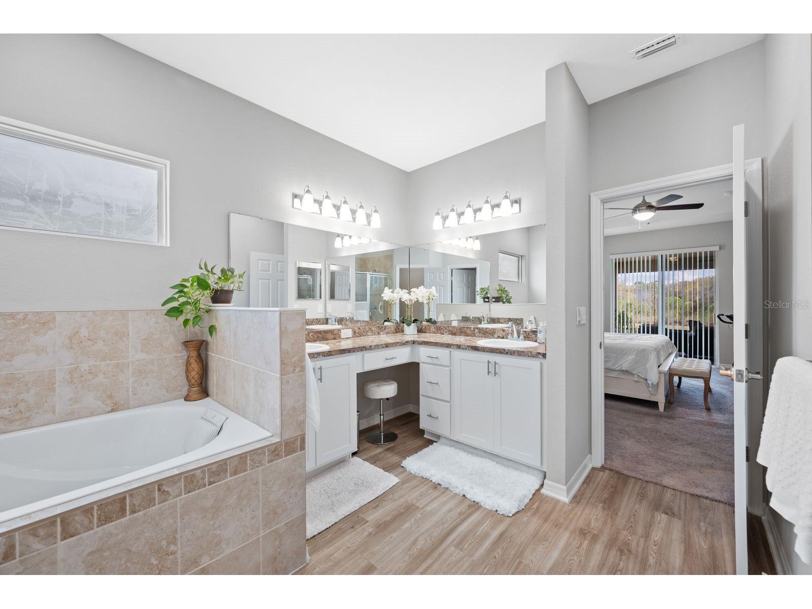 16117 67th Court E Parrish FL 34219 A4684896 image38