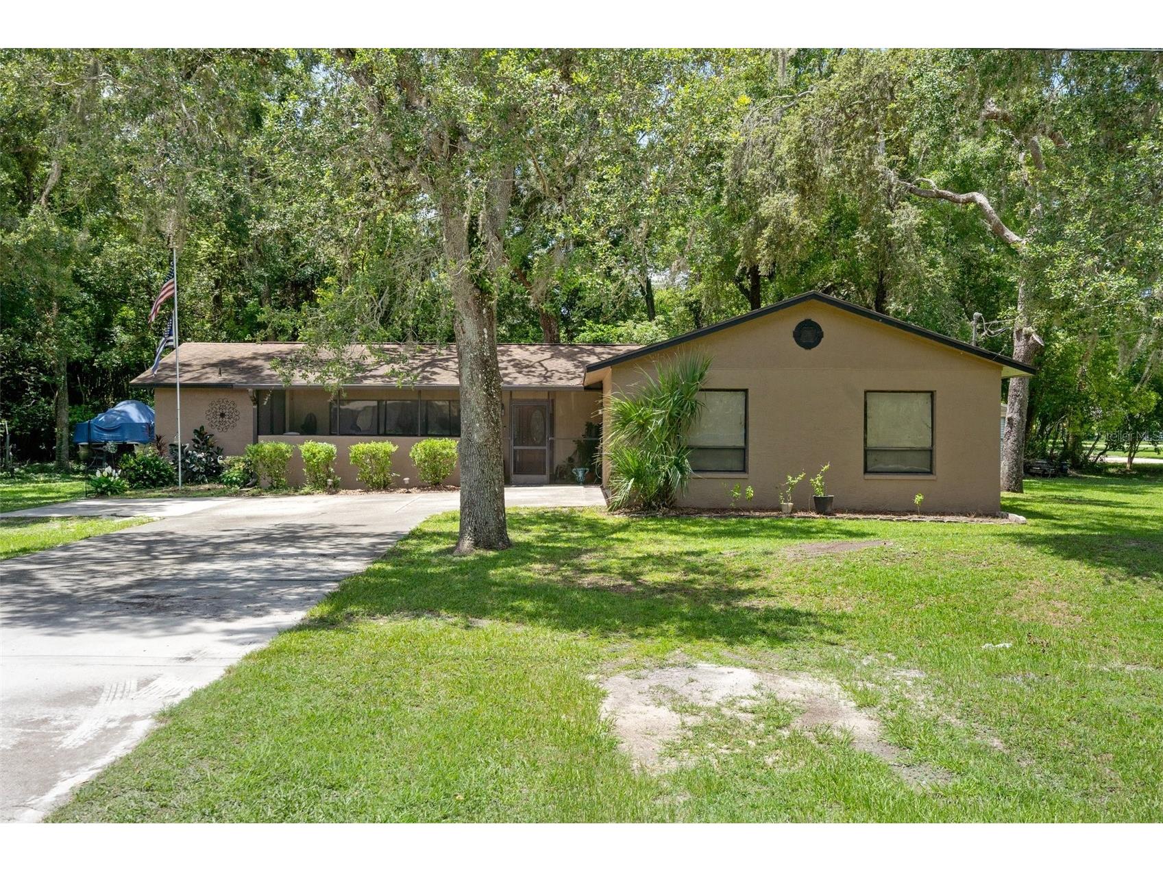 16118 Wilson Boulevard Brooksville FL 34604 A4658343 image1