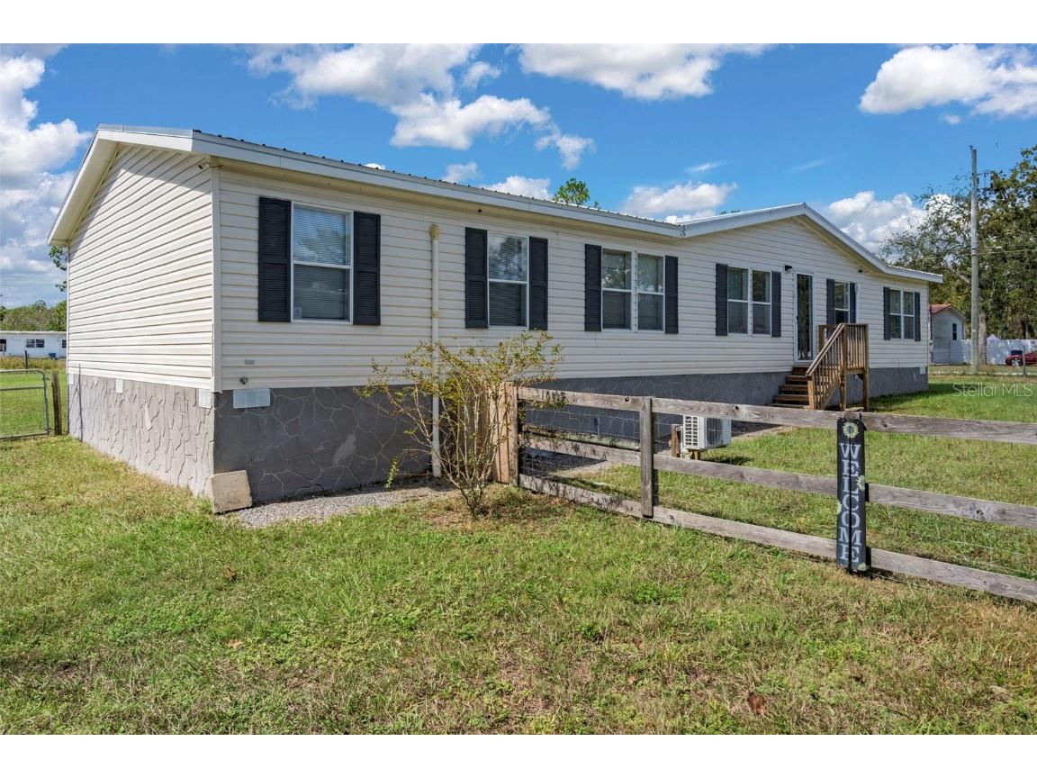 16119 Naples Street Brooksville FL 34604 A4668350 image1