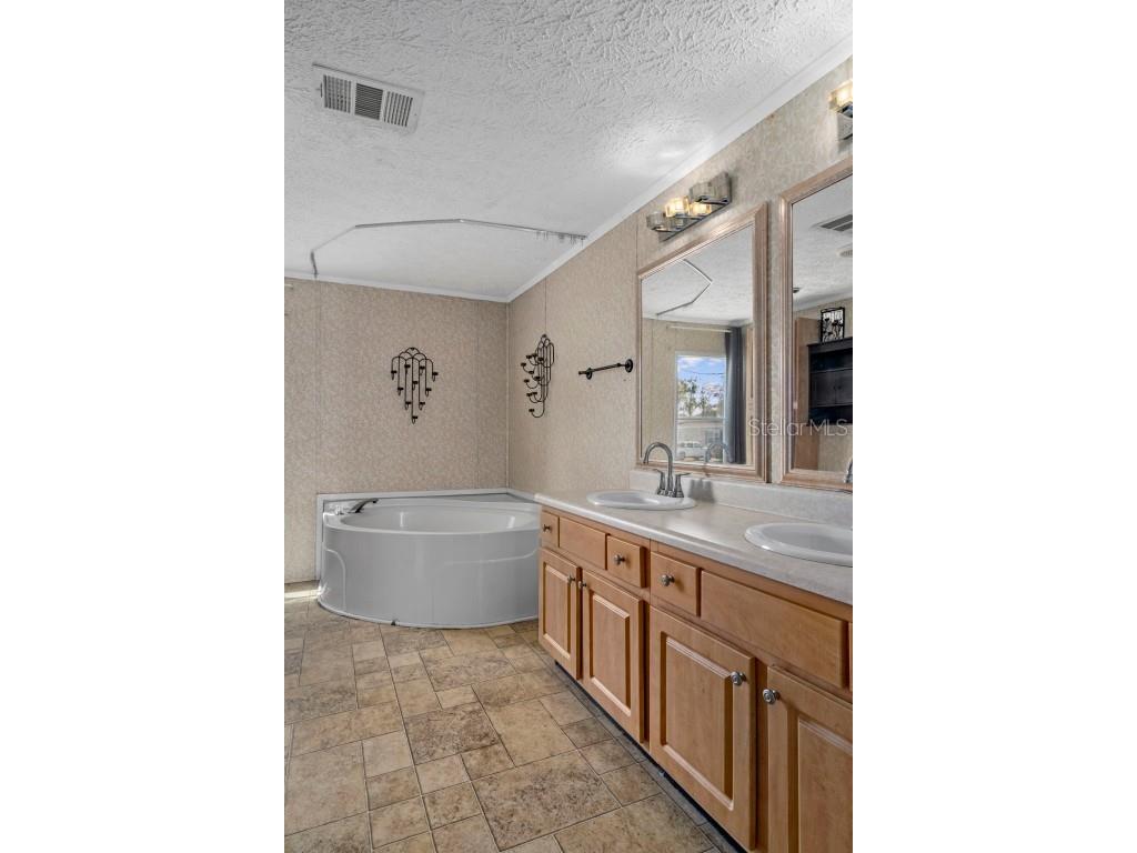 16119 Naples Street Brooksville FL 34604 A4668350 image27