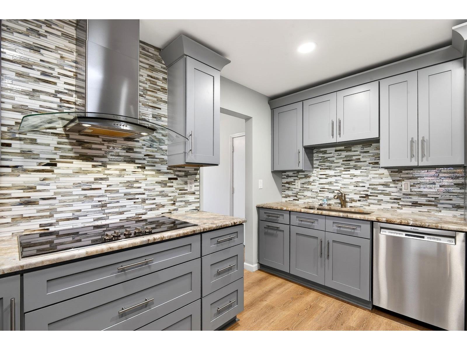 1612 Bentwood Drive Sun City Center FL 33573 A4694898 image11