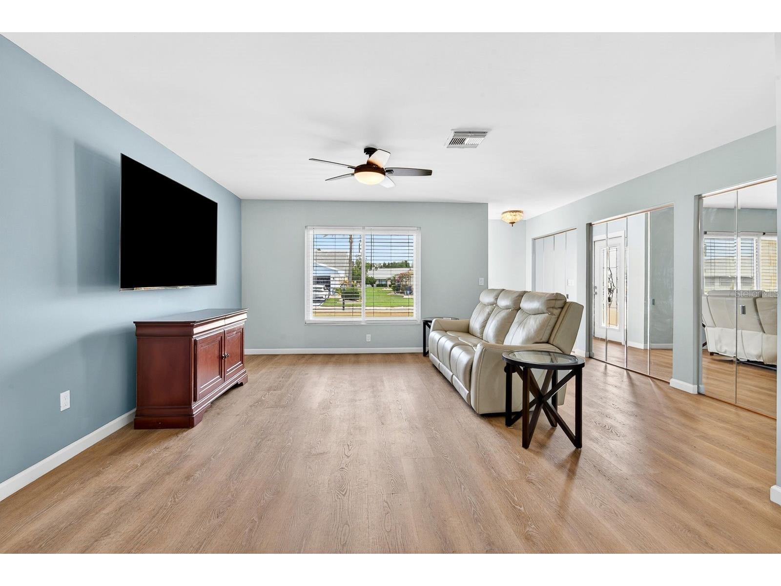 1612 Bentwood Drive Sun City Center FL 33573 A4694898 image9